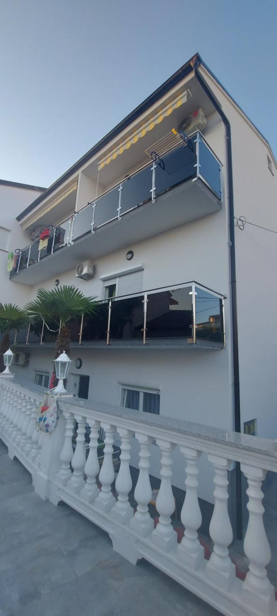 Apartments Ema Crikvenica Exterior foto