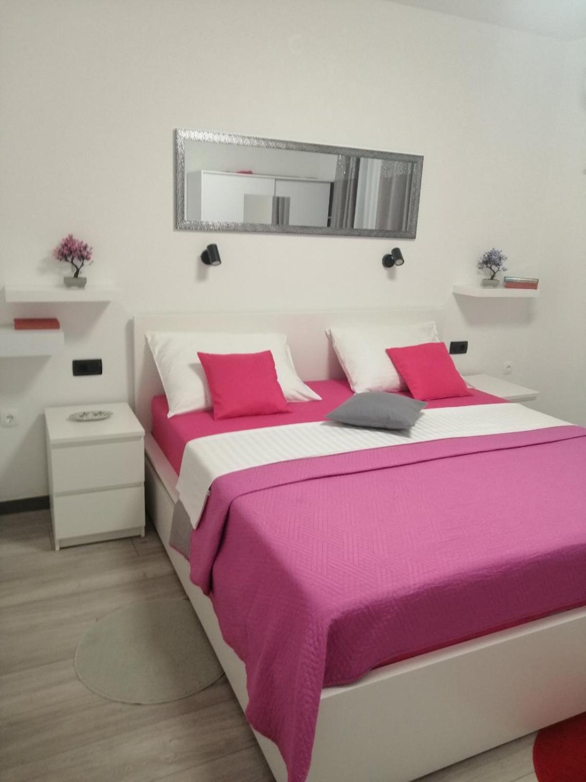 Apartments Ema Crikvenica Exterior foto