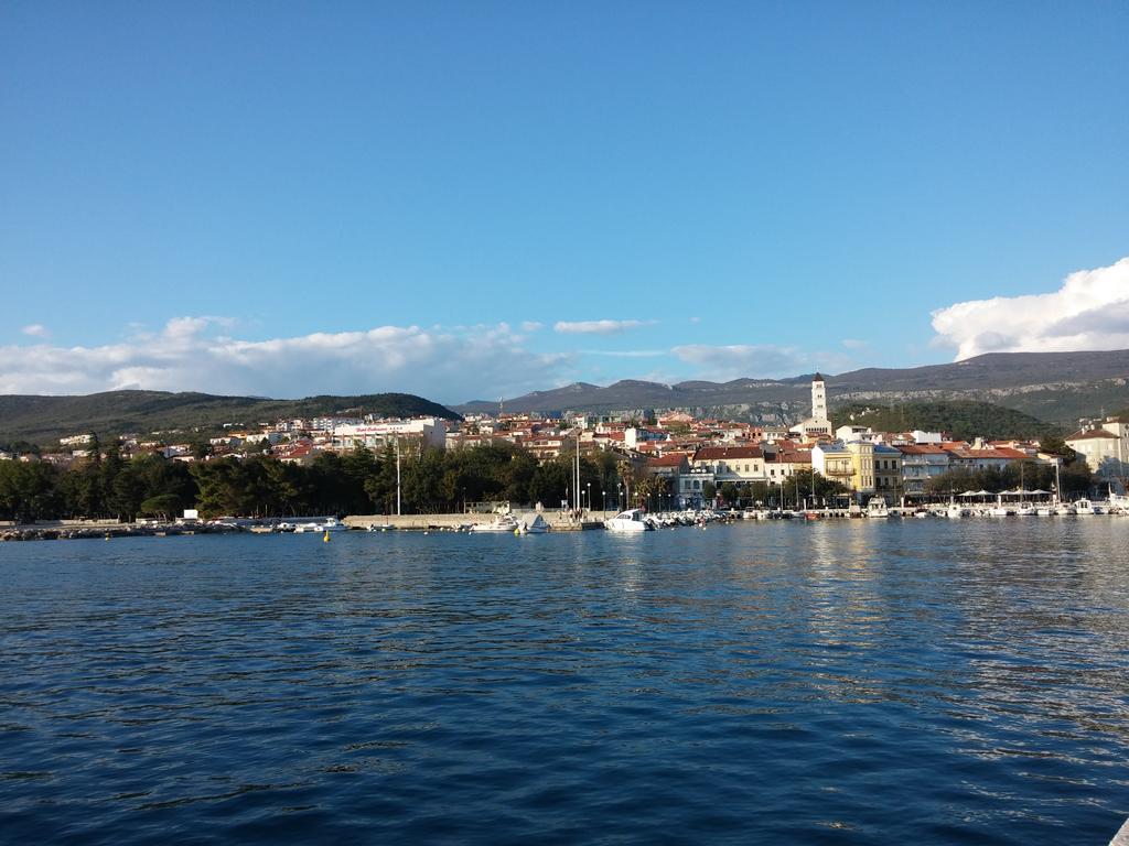 Apartments Ema Crikvenica Exterior foto