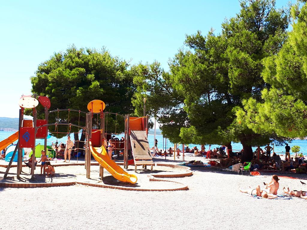 Apartments Ema Crikvenica Exterior foto
